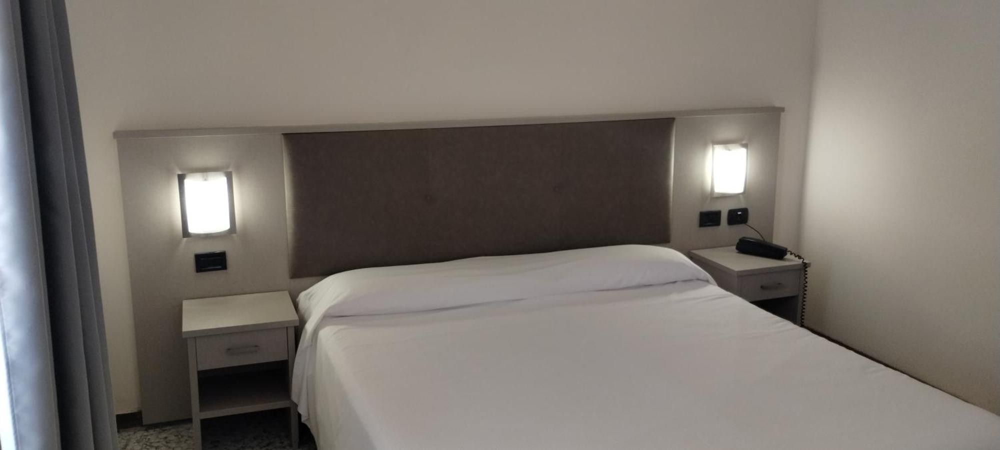 רקו Hotel Elena מראה חיצוני תמונה