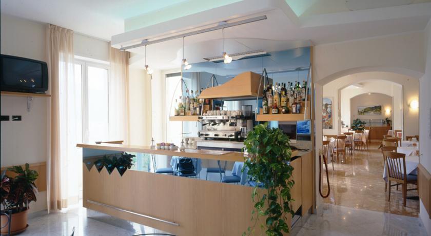 רקו Hotel Elena מראה חיצוני תמונה